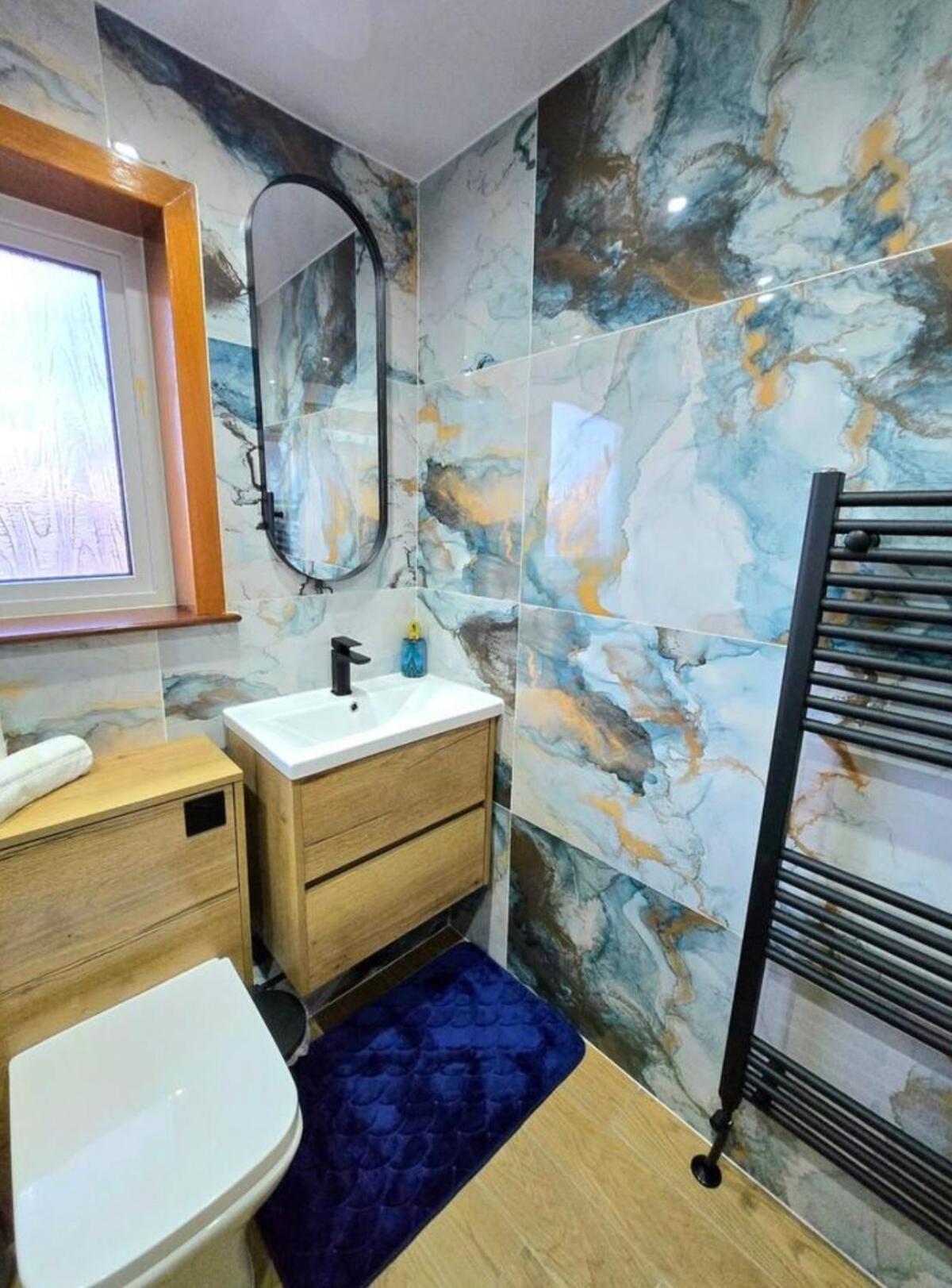 Appartamento 2 Bedroom Luxury House With Garden & Parking Close To Airport *